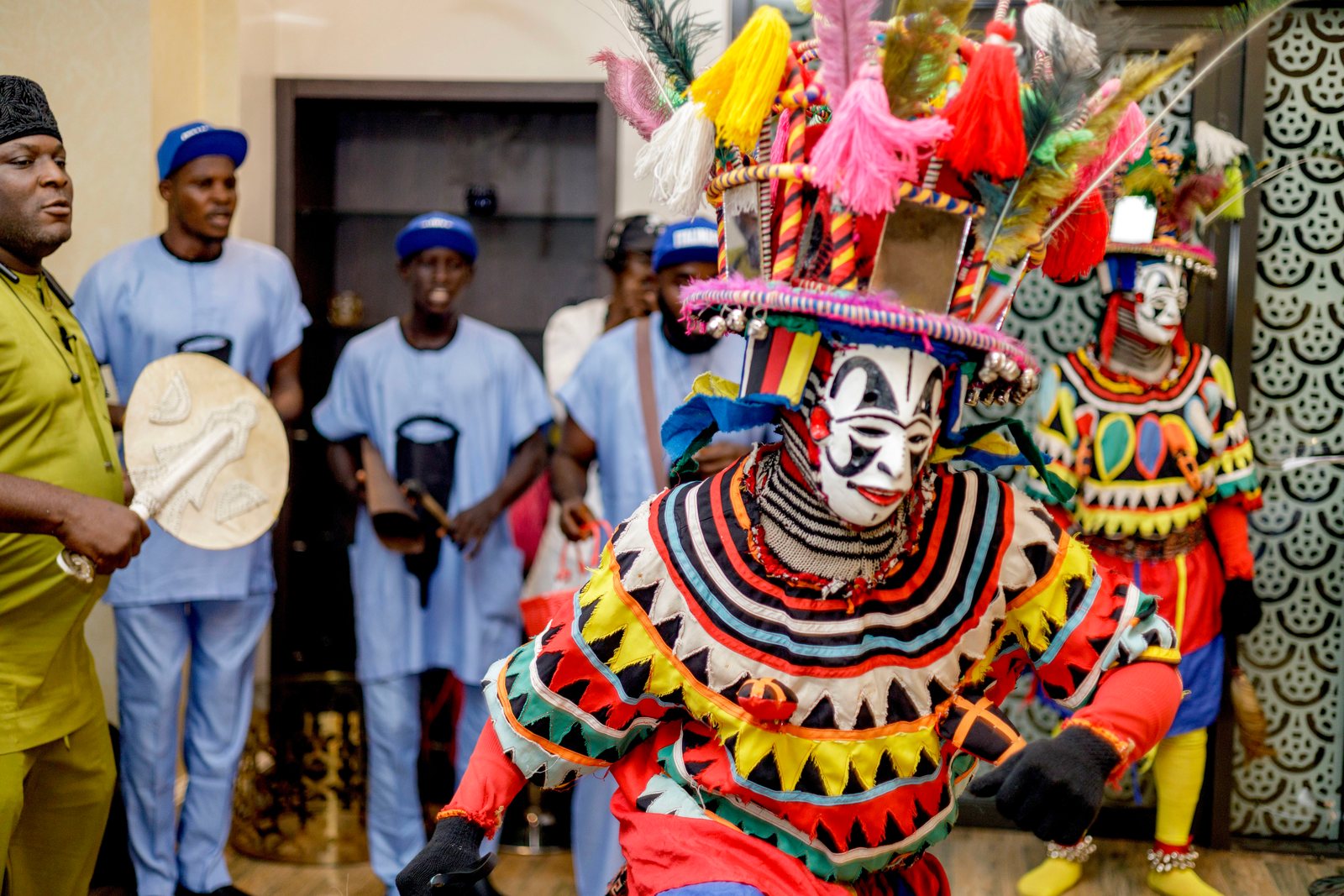 The maiden and her attendants &mdash; Embodied Spirits opening, Gaia Africa Club, Lagos